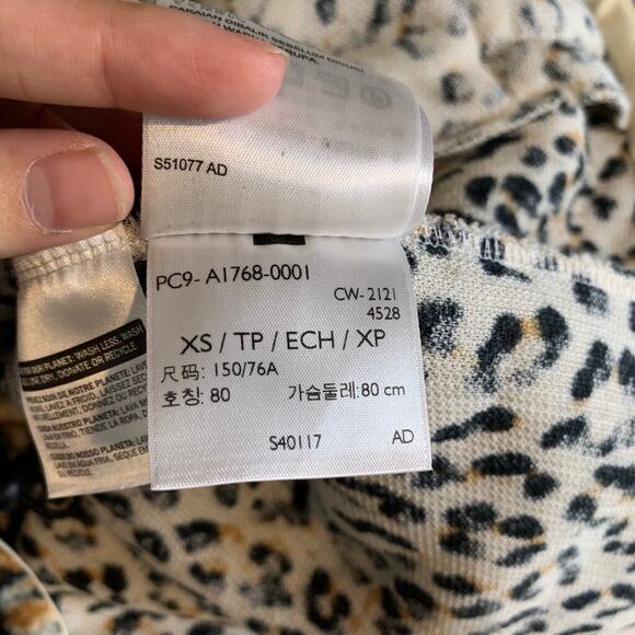 Levis Jacket Womens Extra Small Cheetah Comfort Zone Sherpa Snap Button Collared - Picture 14 of 16